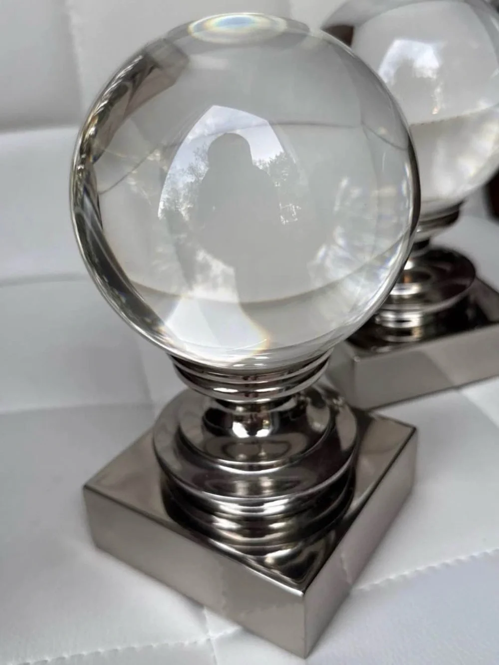 Restoration Hardware key features